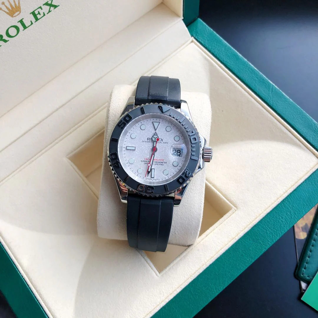 YACHT-MASTE BLACK BEZEL WHITE DIAL