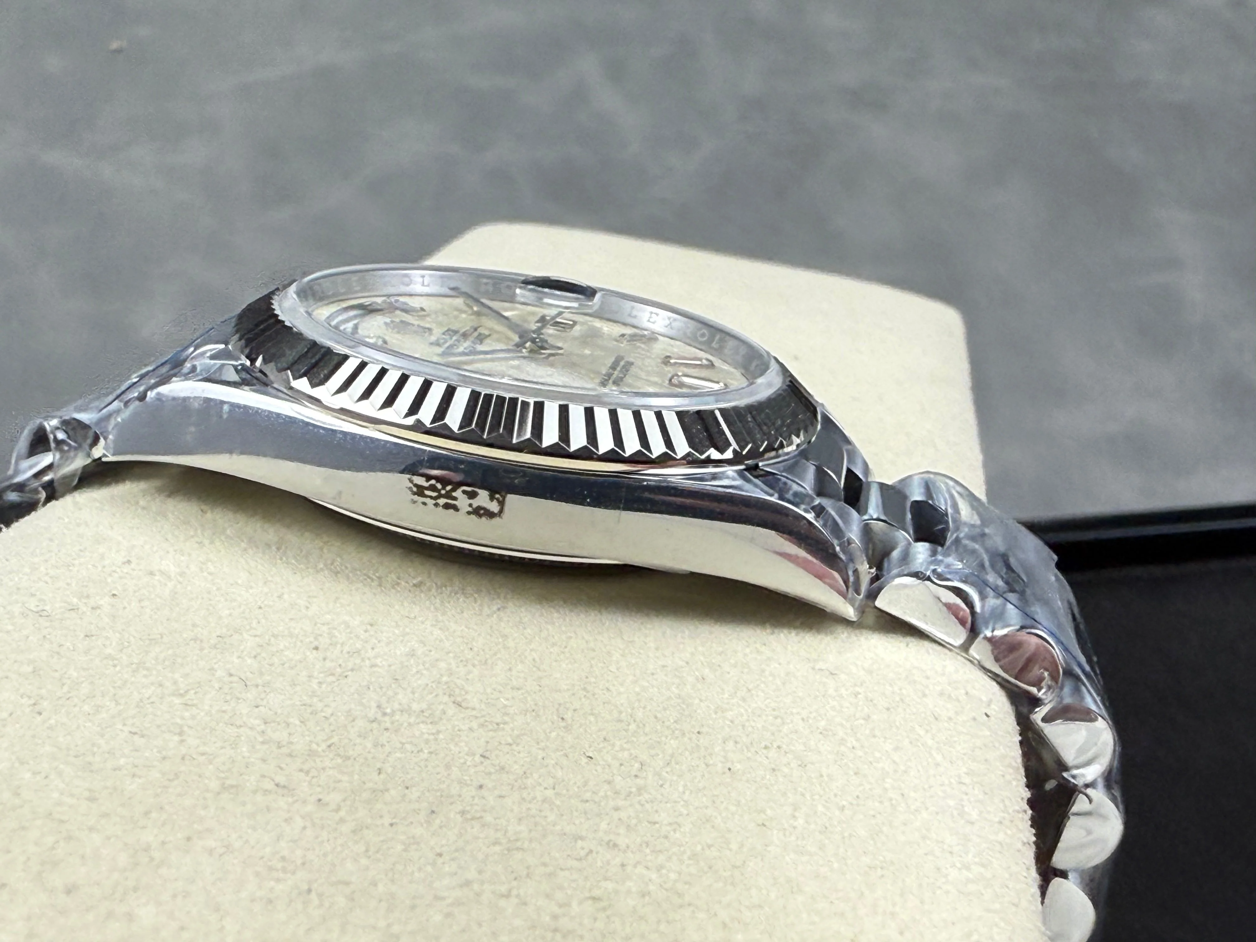 Rolex Day-Date 40mm Silver Gold