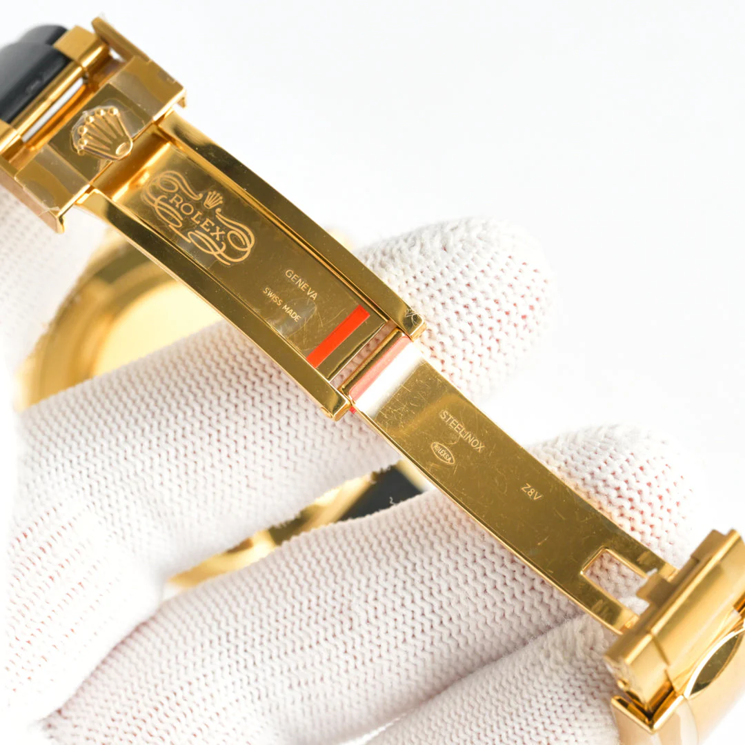 Rolex Daytona 40mm Gold Black