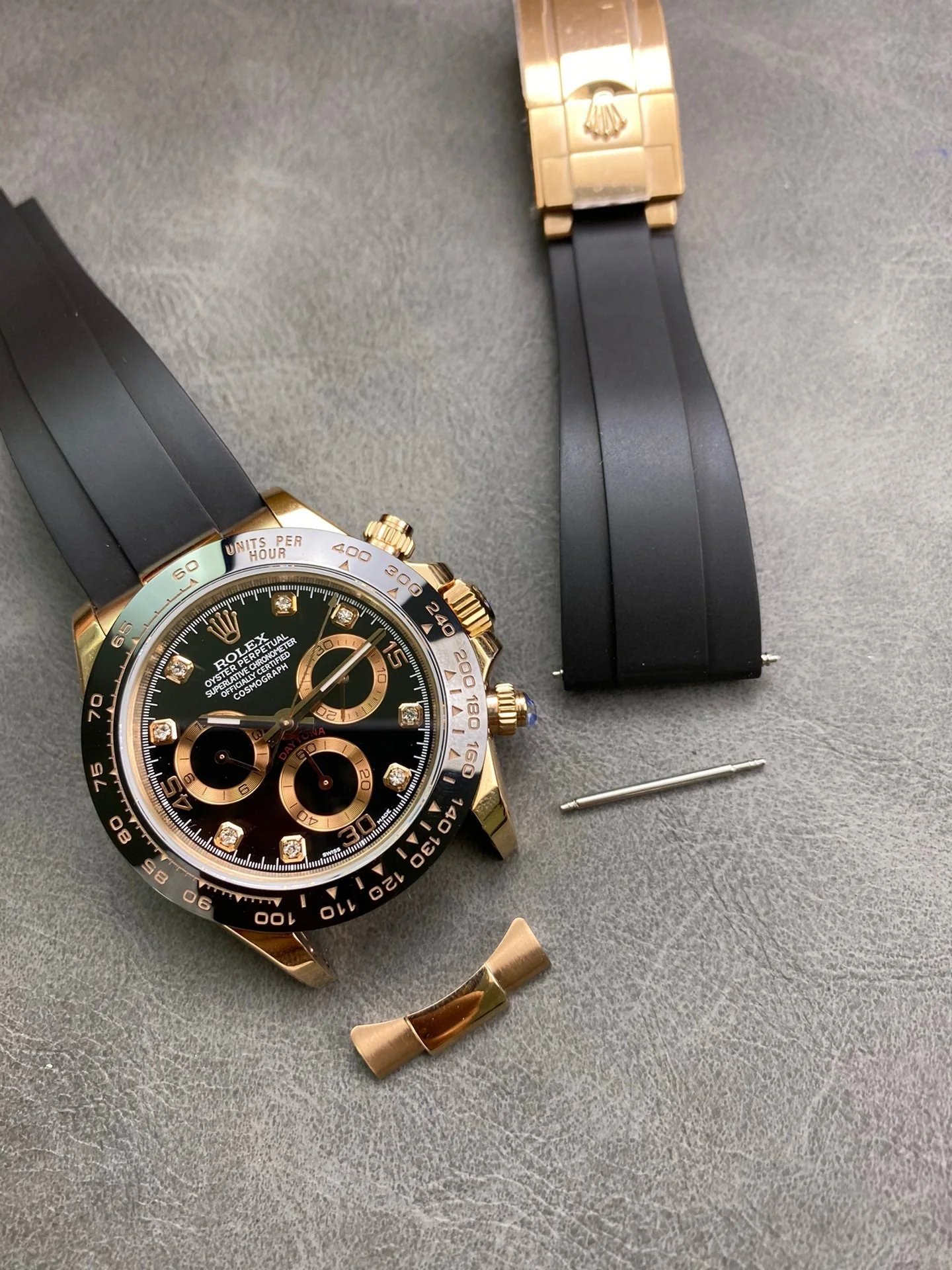 DAYTONA ROSE ROSE GOLD 40MM CERAMIC DIAMOND NUMERALS