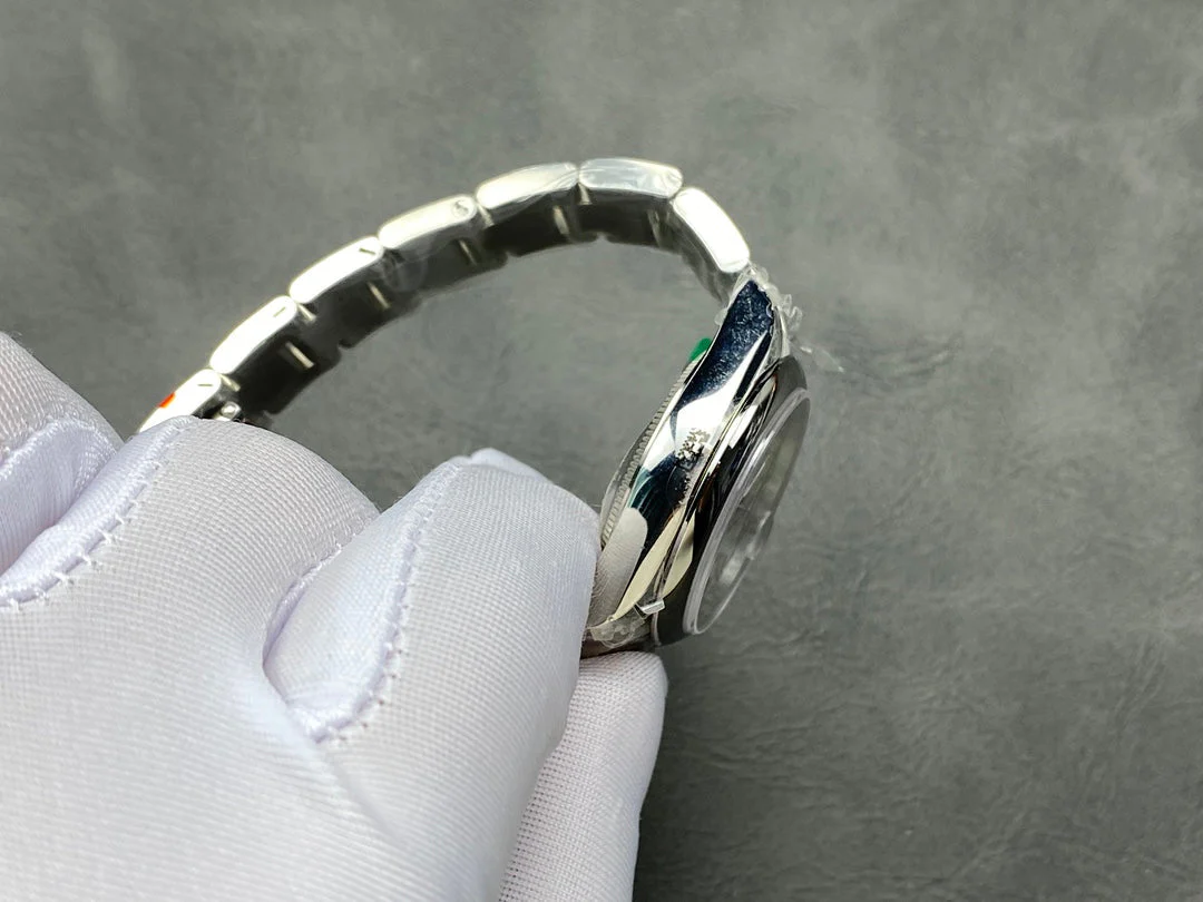 Rolex Datejust 31mm Silver Mop Dial