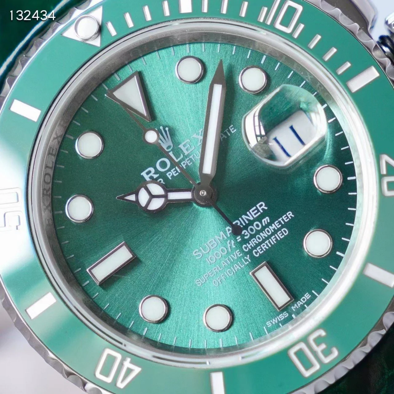 SUBMARINER DATE BLACK DIAL LEATHER STRAP