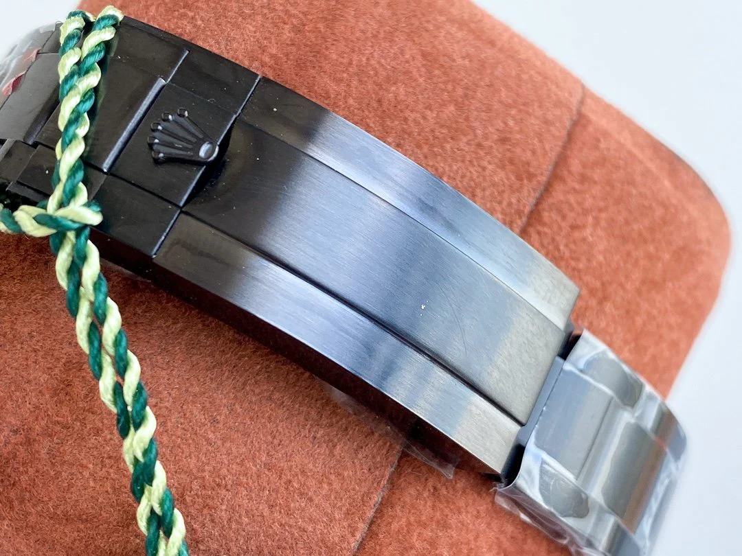 GMT-MASTER II CUSTOM ALL BLACK BEZEL WHITE DIAL