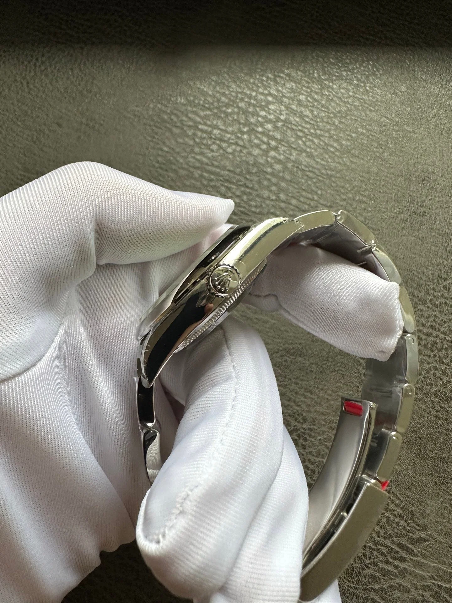 Rolex 25 Oyster Perpetual 41mm Pistachio Green