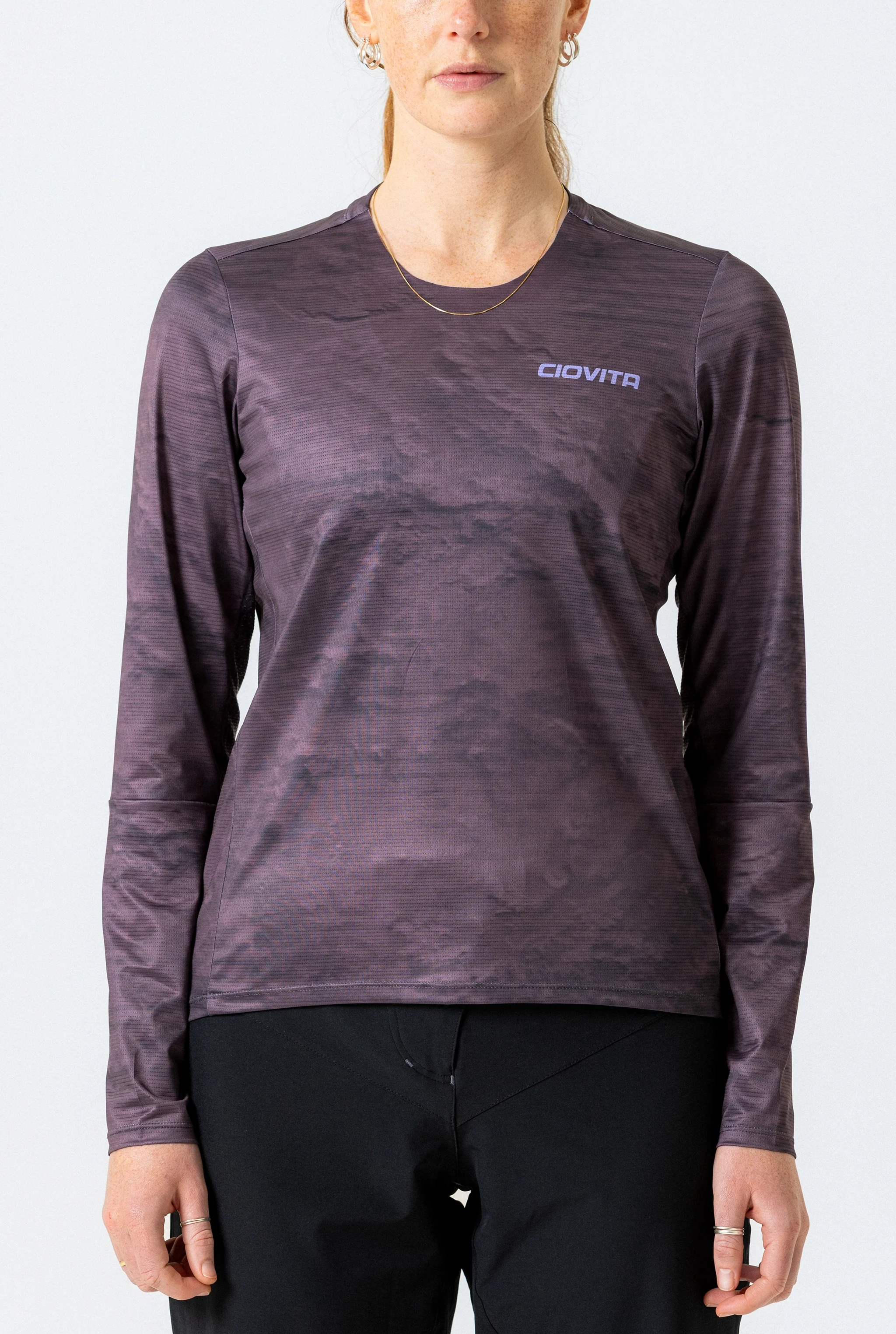 Women's AE Long Sleeve Trail Tee (Coffee)