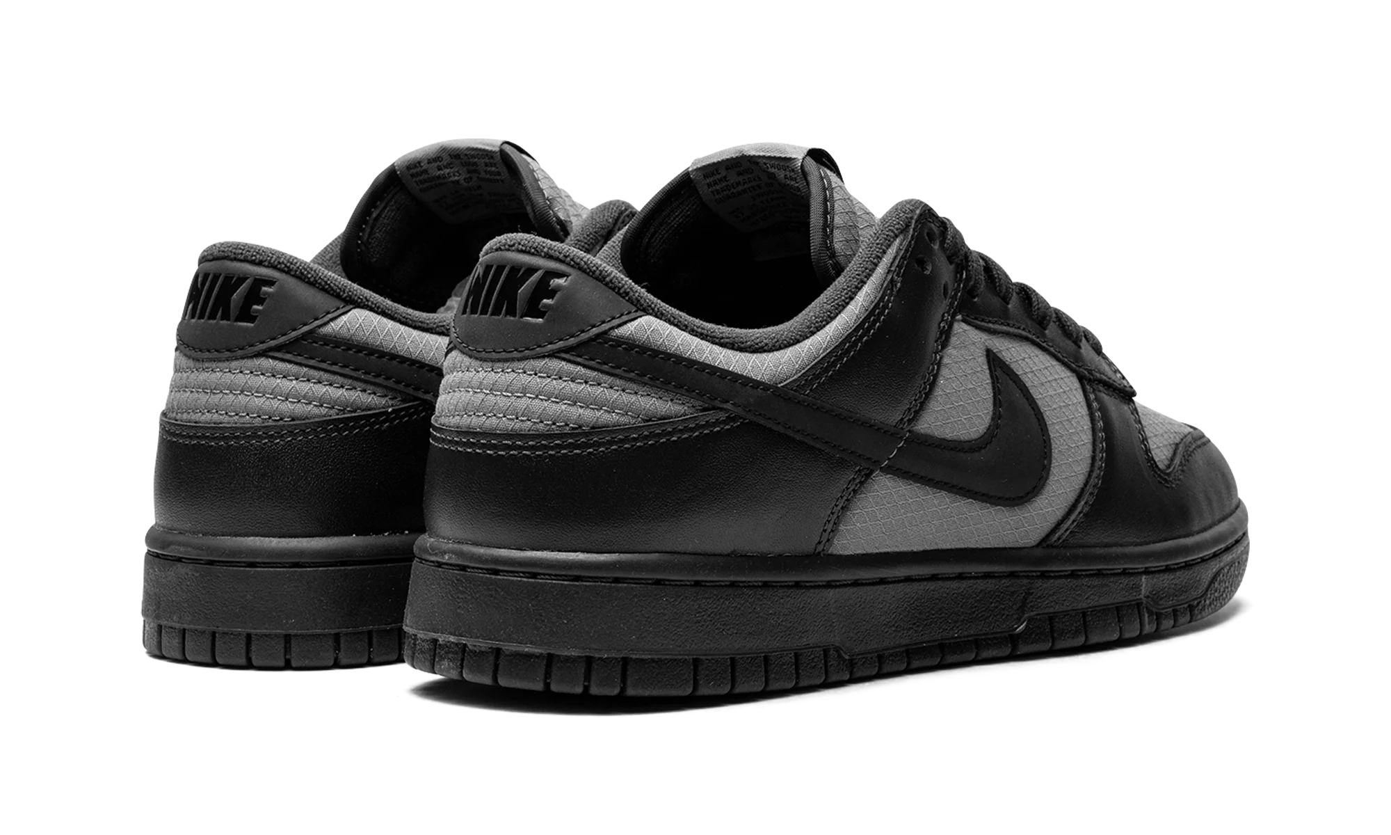 Dunk Low Retro SE 