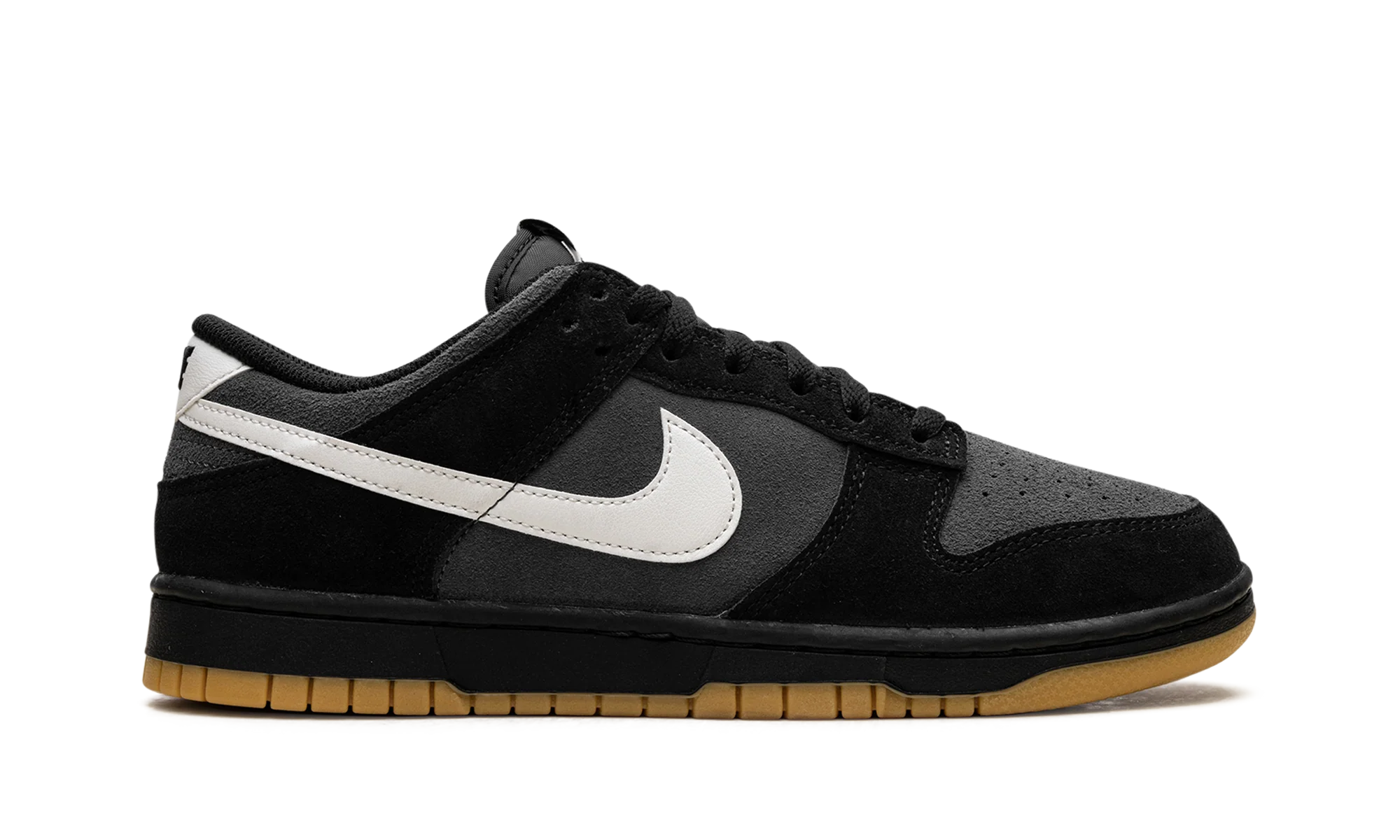 Dunk Low SE 