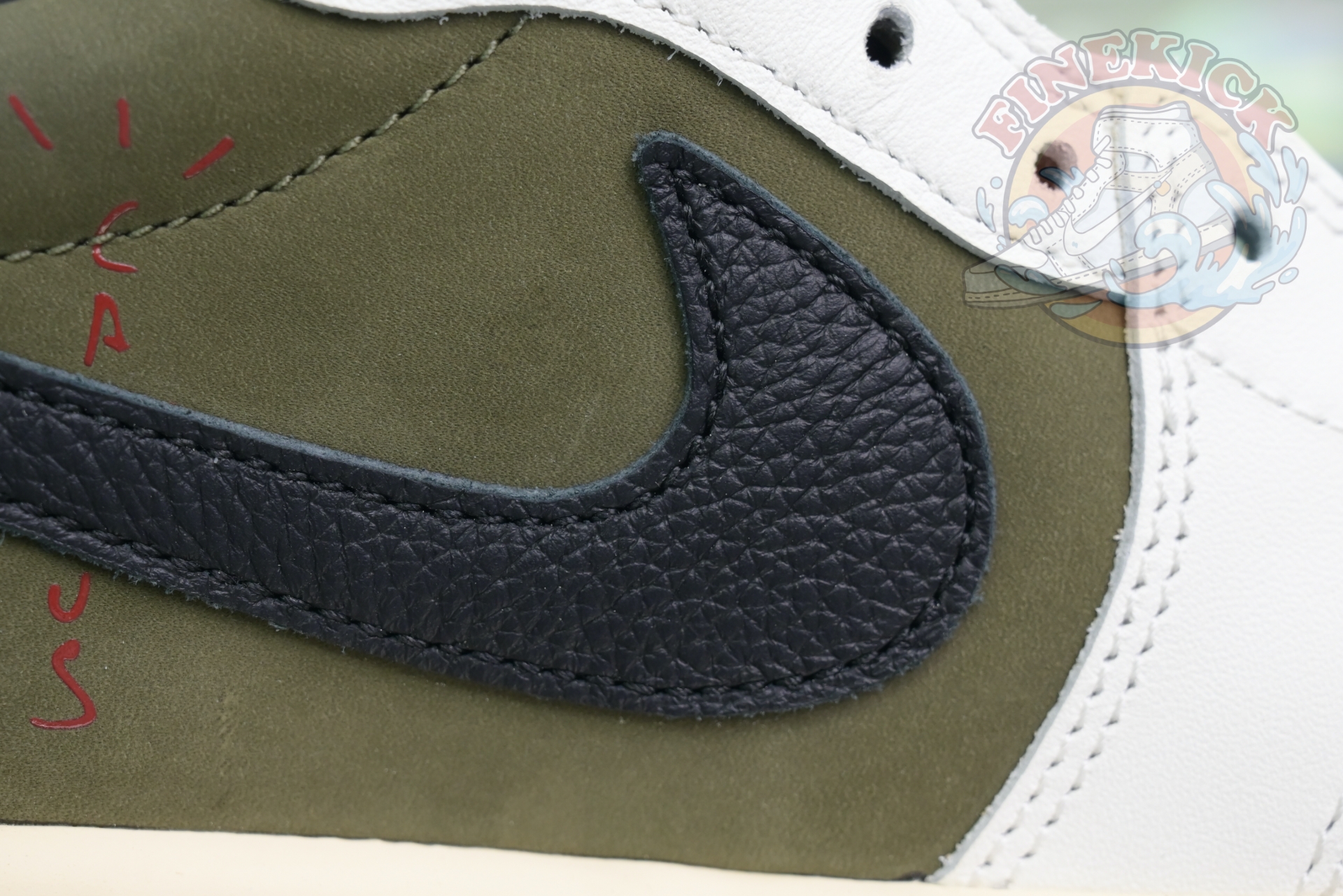 Low OG Medium Olive Sneakers