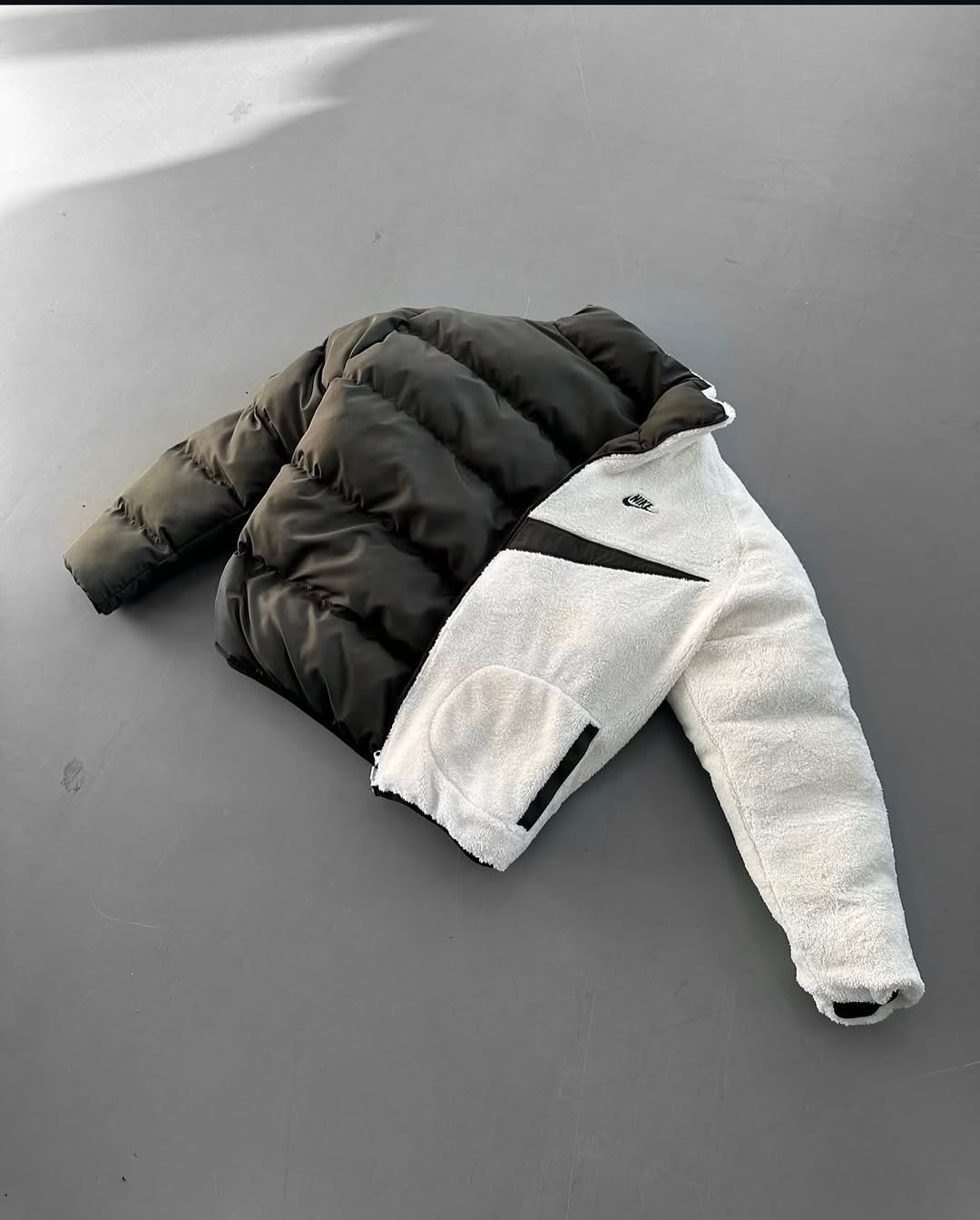 Nike Reversible Classic Insulated Jacket (Unisex)