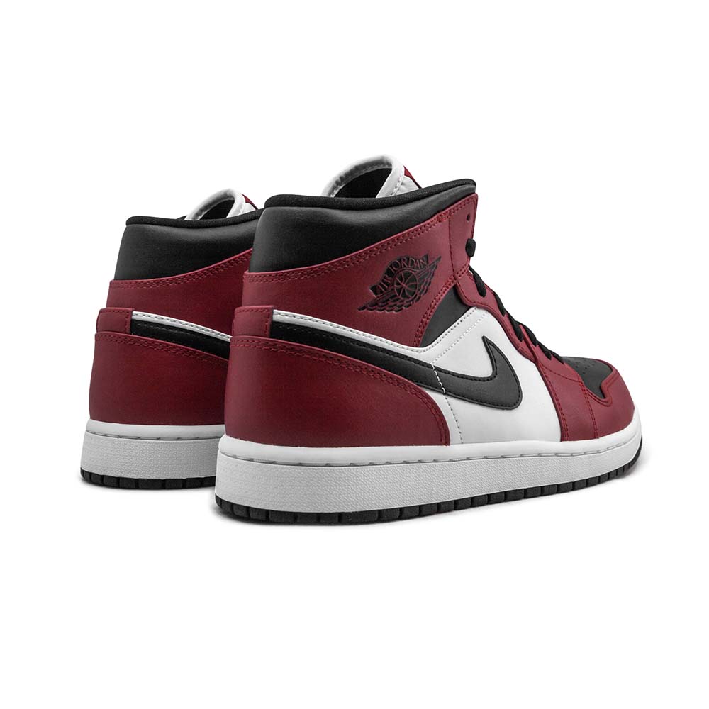 Air Jordan 1 Mid ‘Chicago Black Toe’ 554724-069