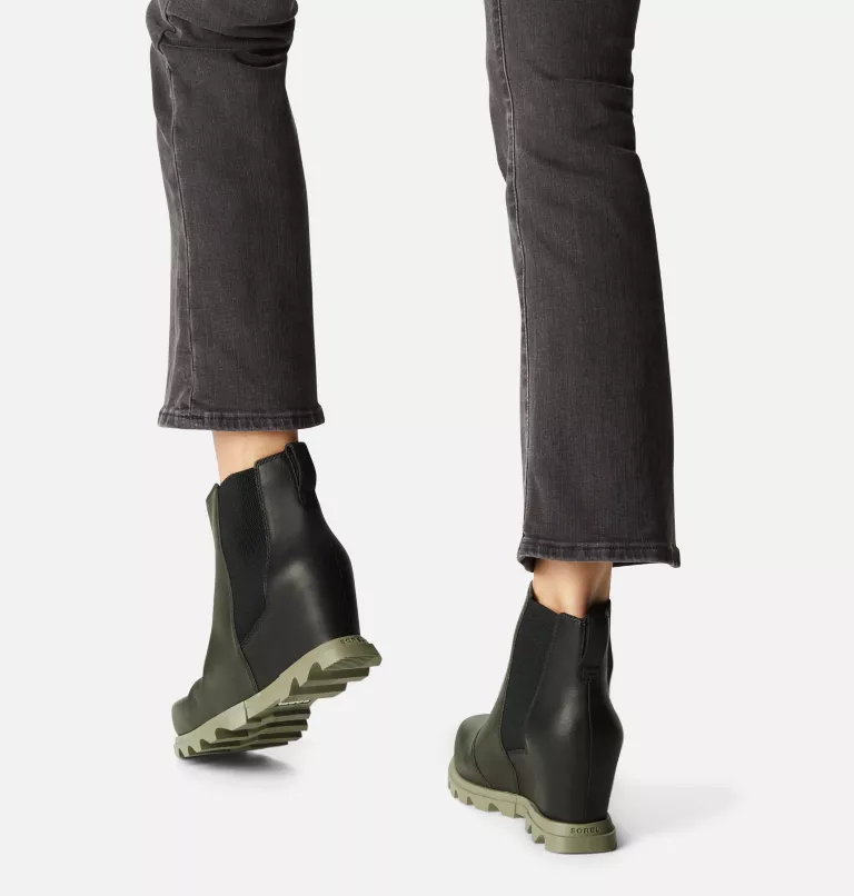 WOMEN'S JOAN OF ARCTIC WEDGE III CHELSEA BOOTIE