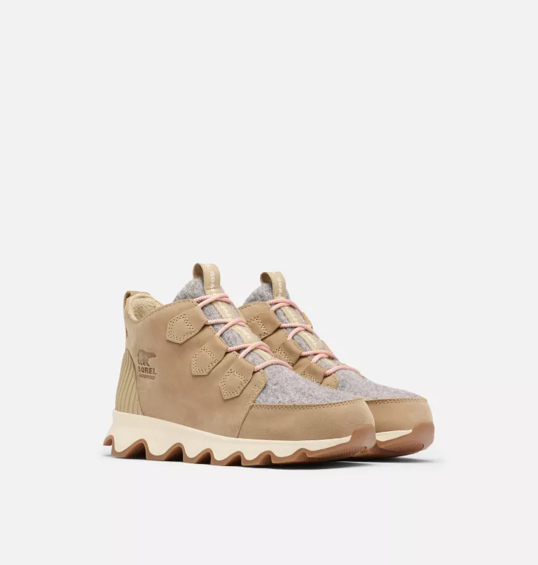 WOMEN'S KINETIC CARIBOU BOOT