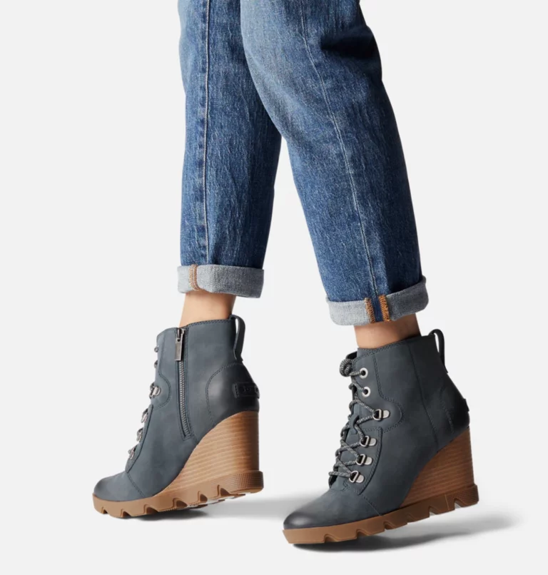 WOMEN'S JOAN UPTOWN LACE BOOTIE