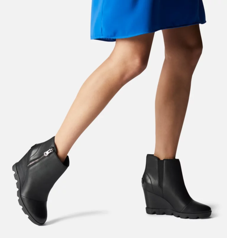 WOMEN'S JOAN UPTOWN ZIP BOOTIE