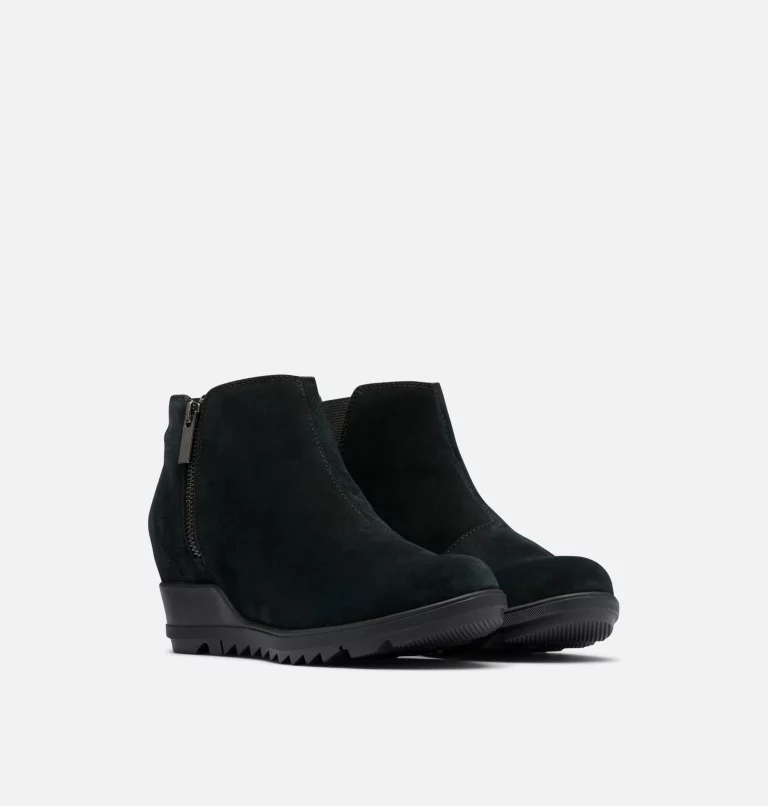 WOMEN'S EVIE ZIP WEDGE BOOTIE