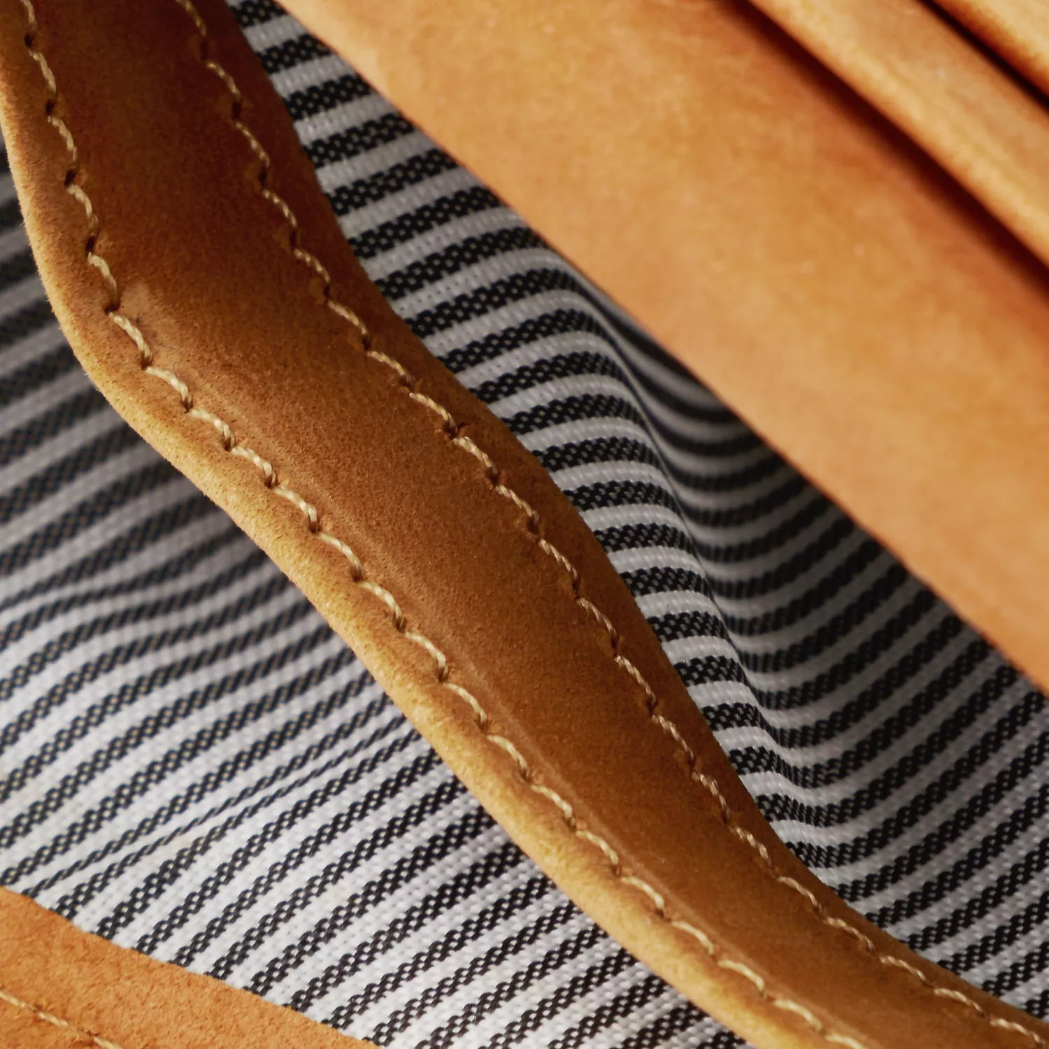 Stratham Leather Passcase Wallet