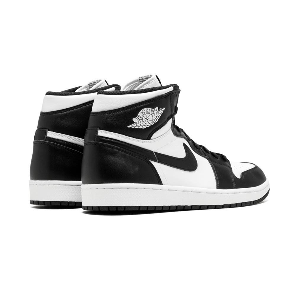 AIR JORDAN 1 RETRO HIGH OG ‘BLACK WHITE’ 555088-010