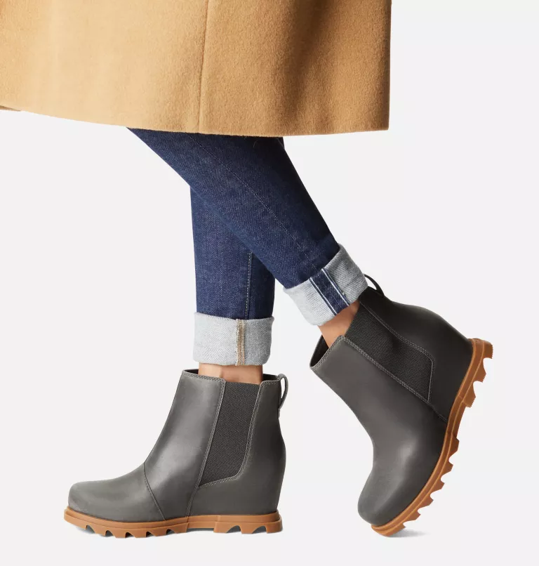 WOMEN'S JOAN OF ARCTIC WEDGE III CHELSEA BOOTIE