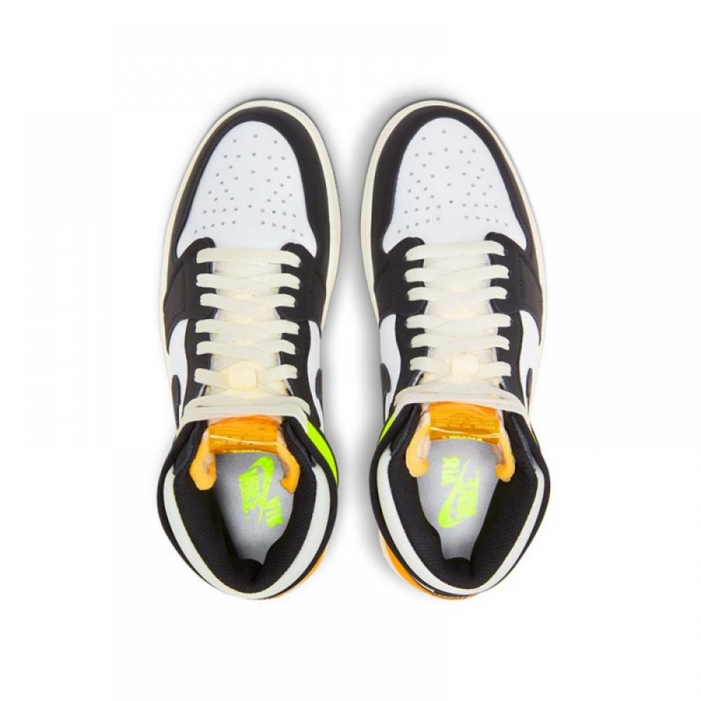 AIR JORDAN 1 RETRO HIGH OG ‘VOLT GOLD’ 555088-118