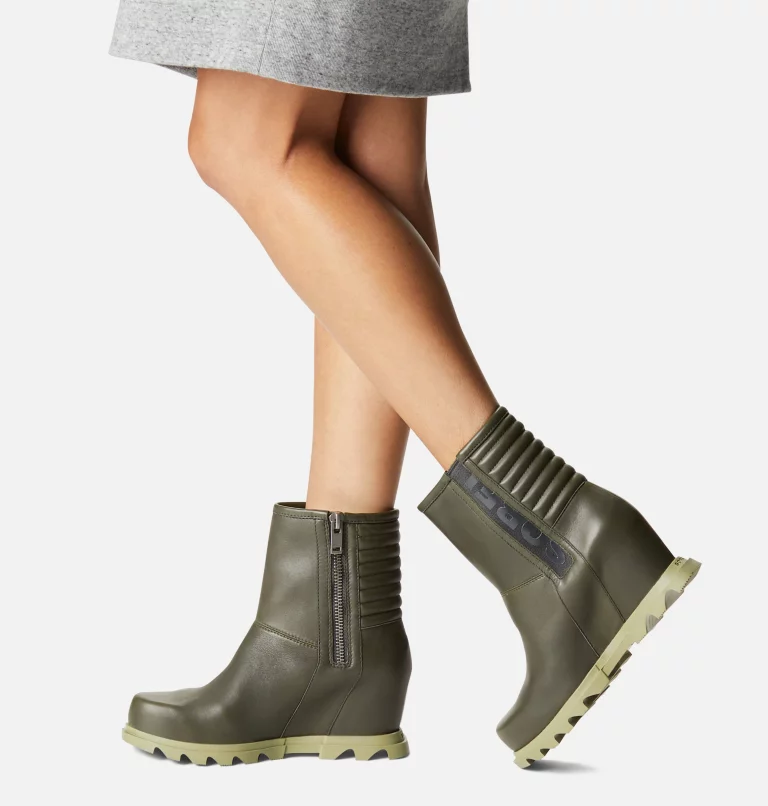 WOMEN'S JOAN OF ARCTIC WEDGE III MOTO BOOTIE