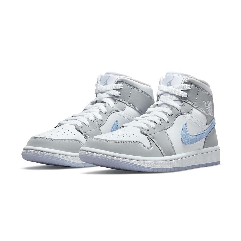 Air Jordan 1 Mid WMNS “Wolf Grey Aluminum” BQ6472-105