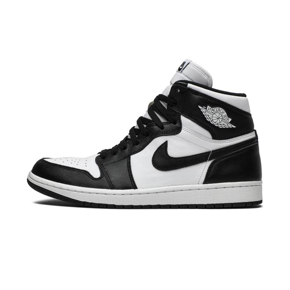 AIR JORDAN 1 RETRO HIGH OG ‘BLACK WHITE’ 555088-010