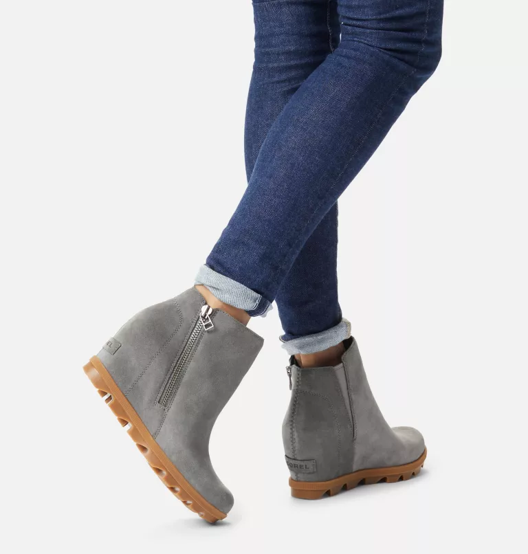 WOMEN'S JOAN OF ARCTIC WEDGE II ZIP BOOTIE