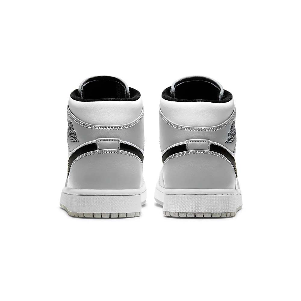 Air Jordan 1 Mid “Light Smoke Grey” 554724-092