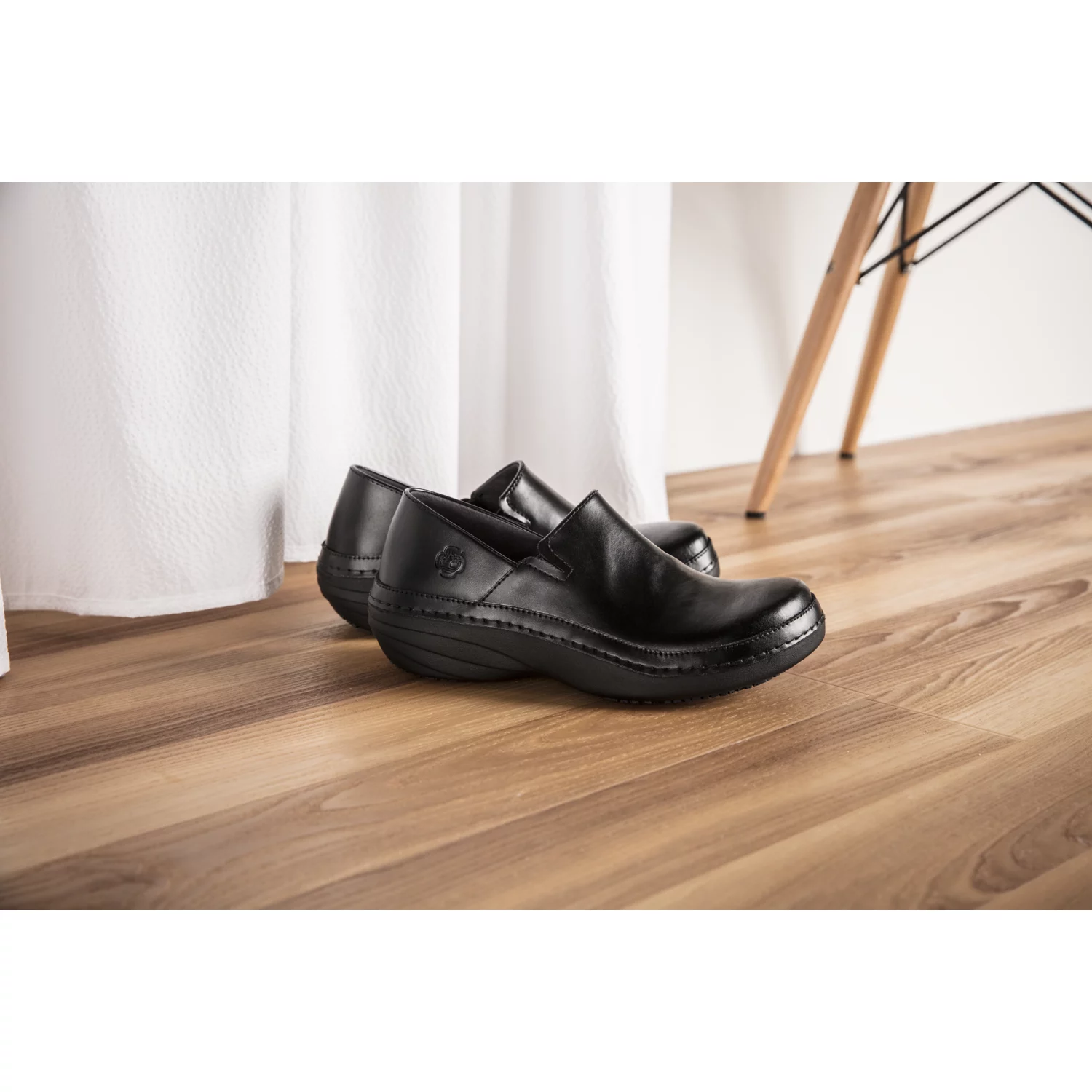 Women's Renova Casual Work Shoe