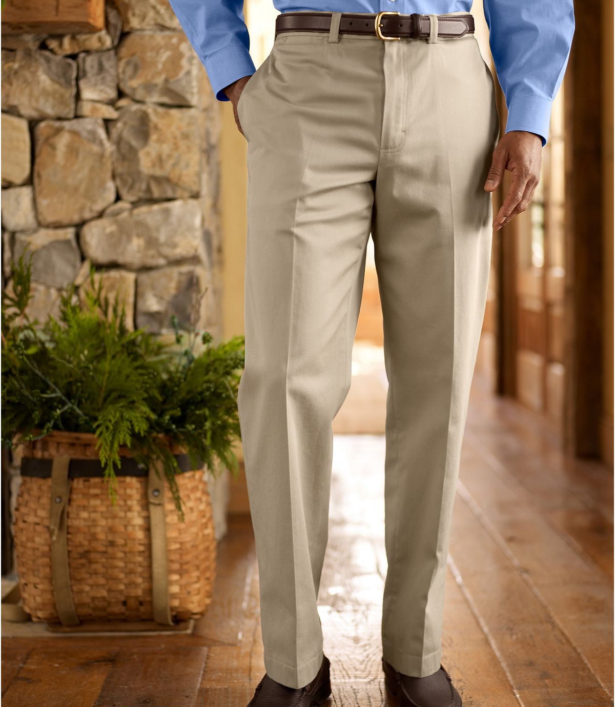 L.L.Bean Men's Wrinkle-Free Dress Chinos, Classic Fit Plain Front