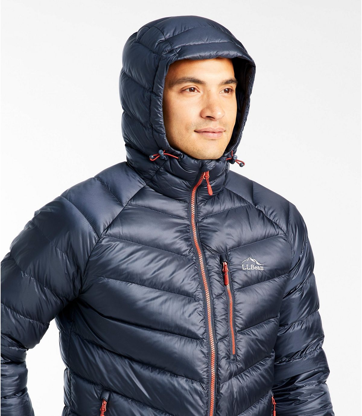 L.L.Bean Men's Ultralight 850 Down Hooded Jacket