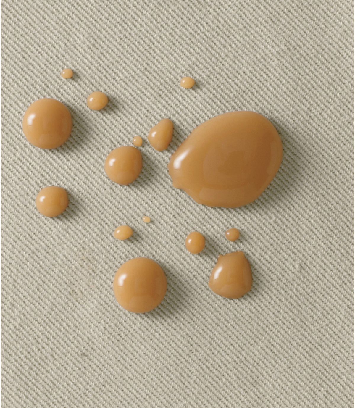 L.L.Bean Men's Wrinkle-Free Double L Chino Shorts, Hidden Comfort Waist Plain Front 6" Inseam