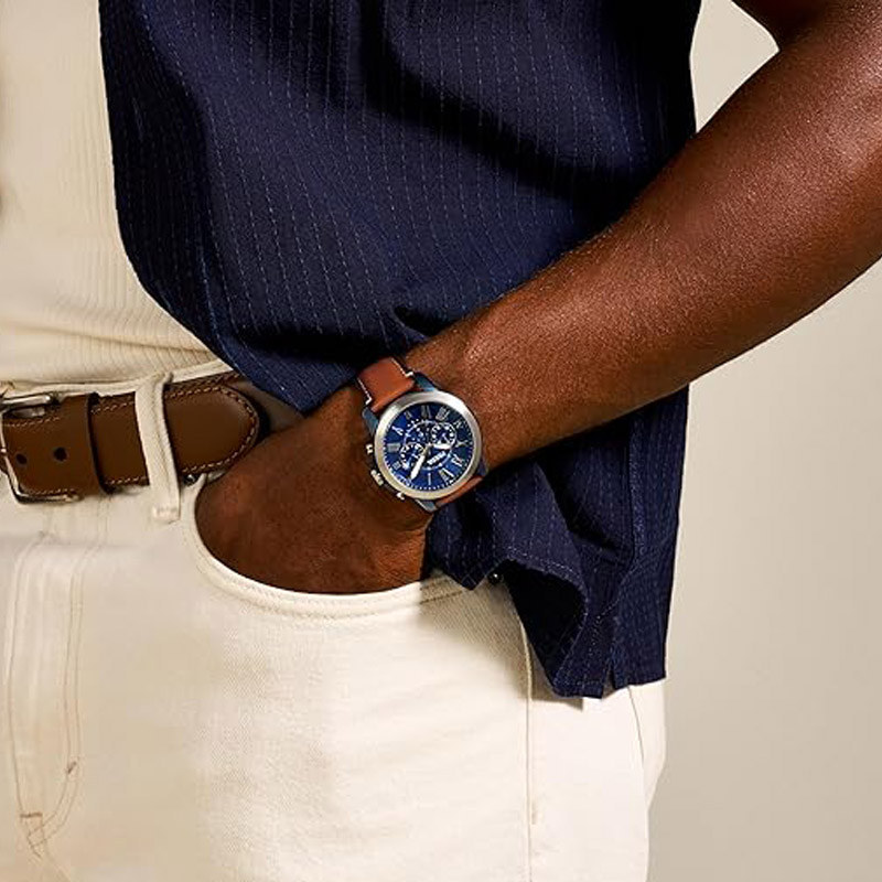 Men's quartz stainless steel leather chronograph watch