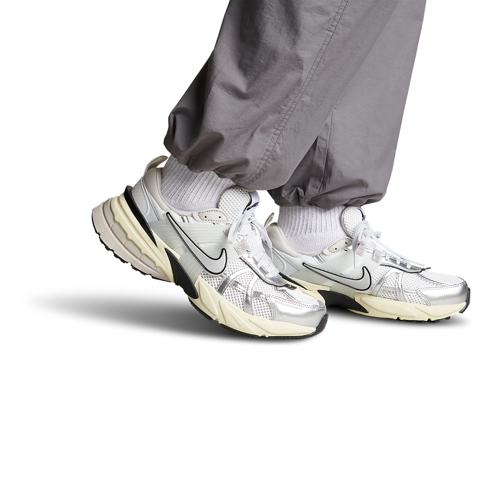 Nike V2K Run