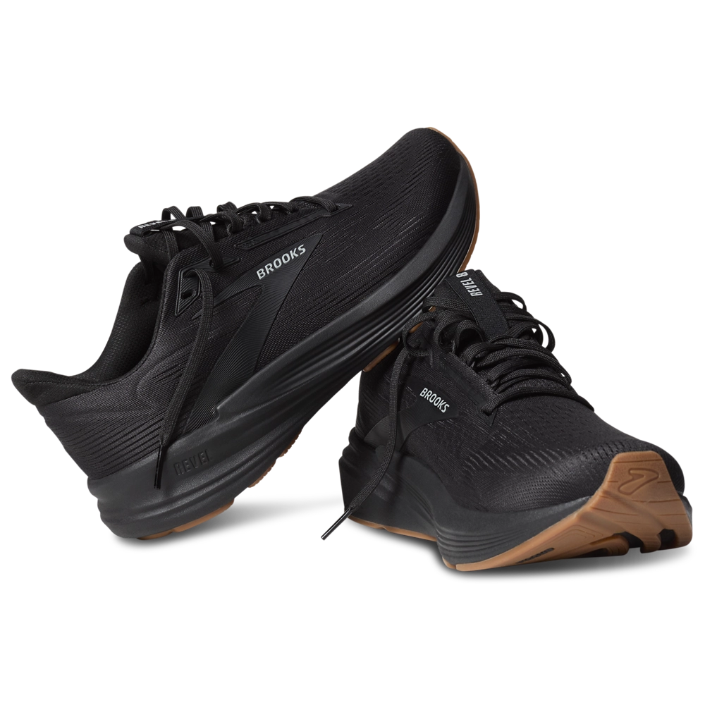 Brooks Revel 8