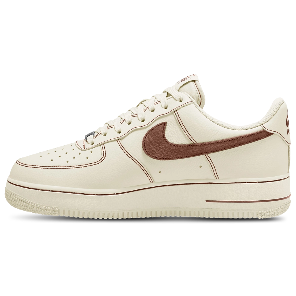 Nike Air Force 1 '07 LV8
