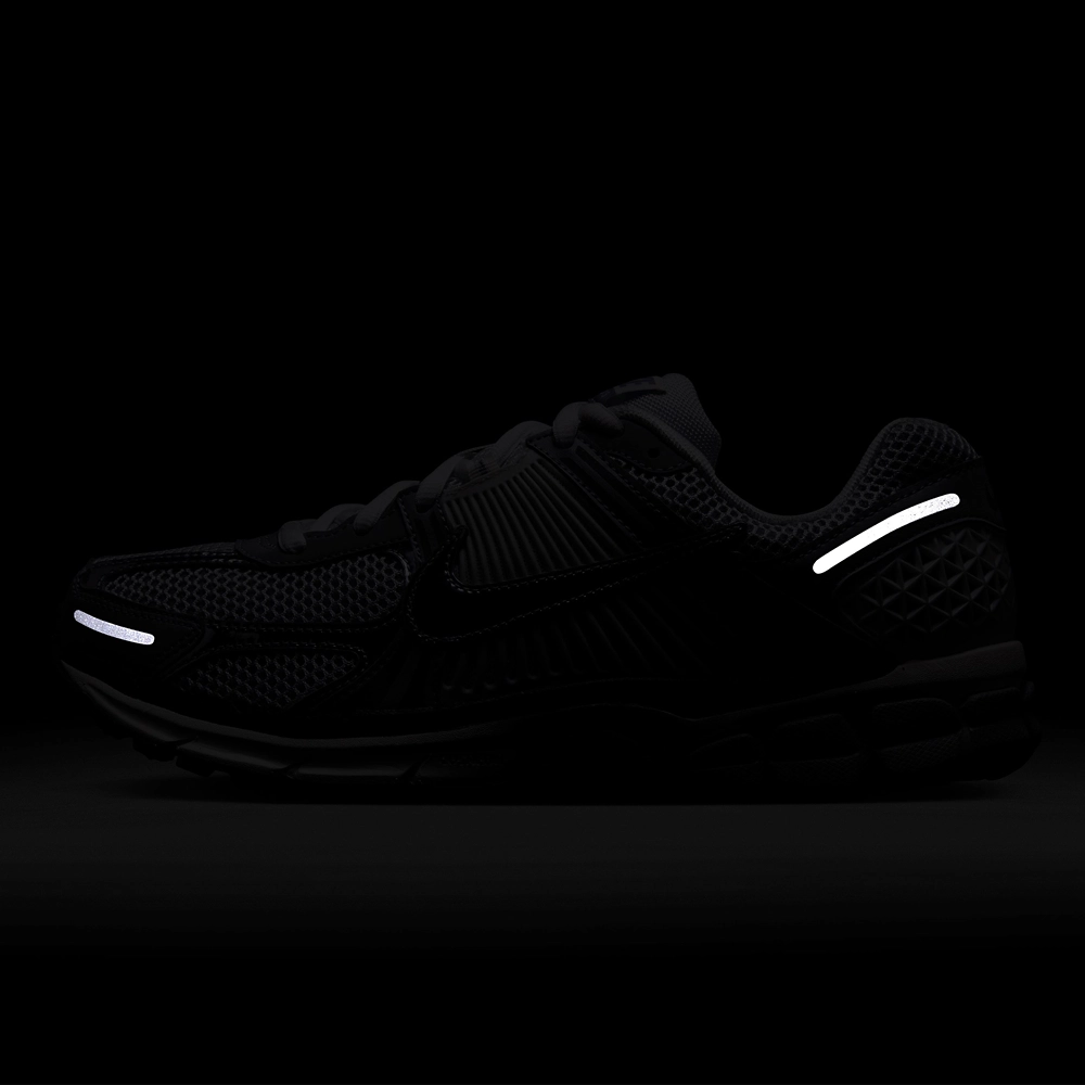 Nike Zoom Vomero 5 NA70
