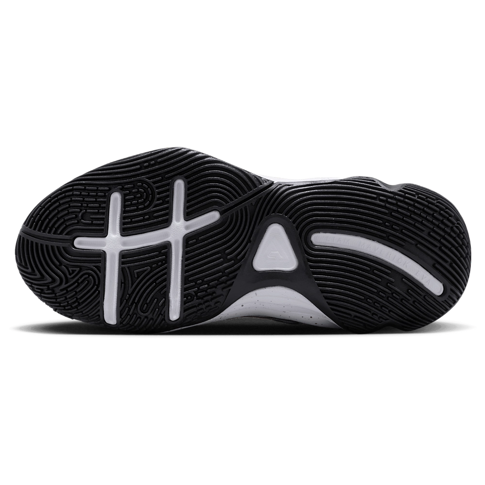 Nike Giannis Immortality 4