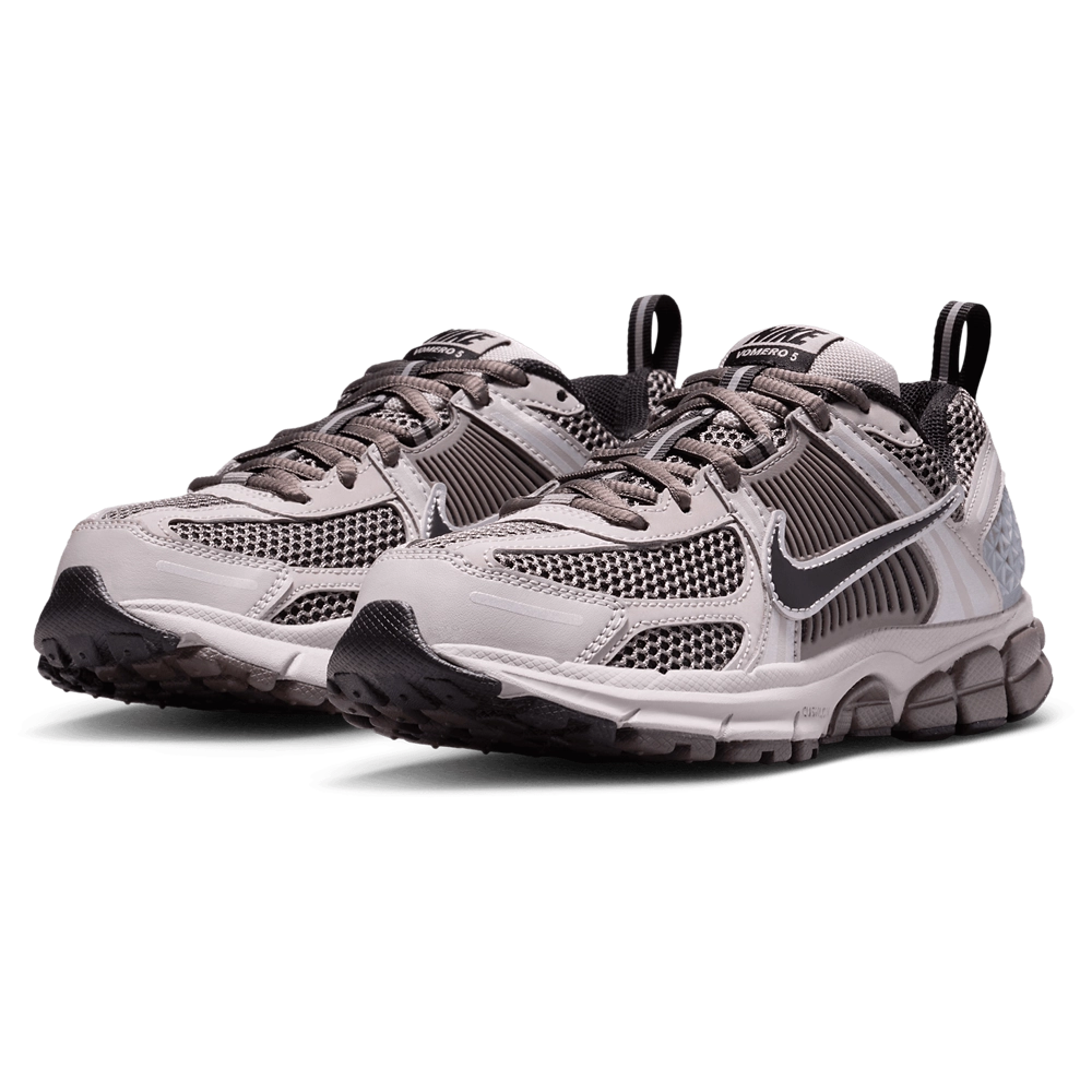 Nike Vomero 5