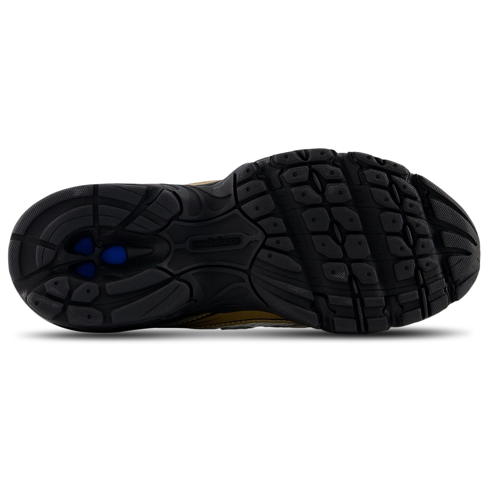 New Balance 740