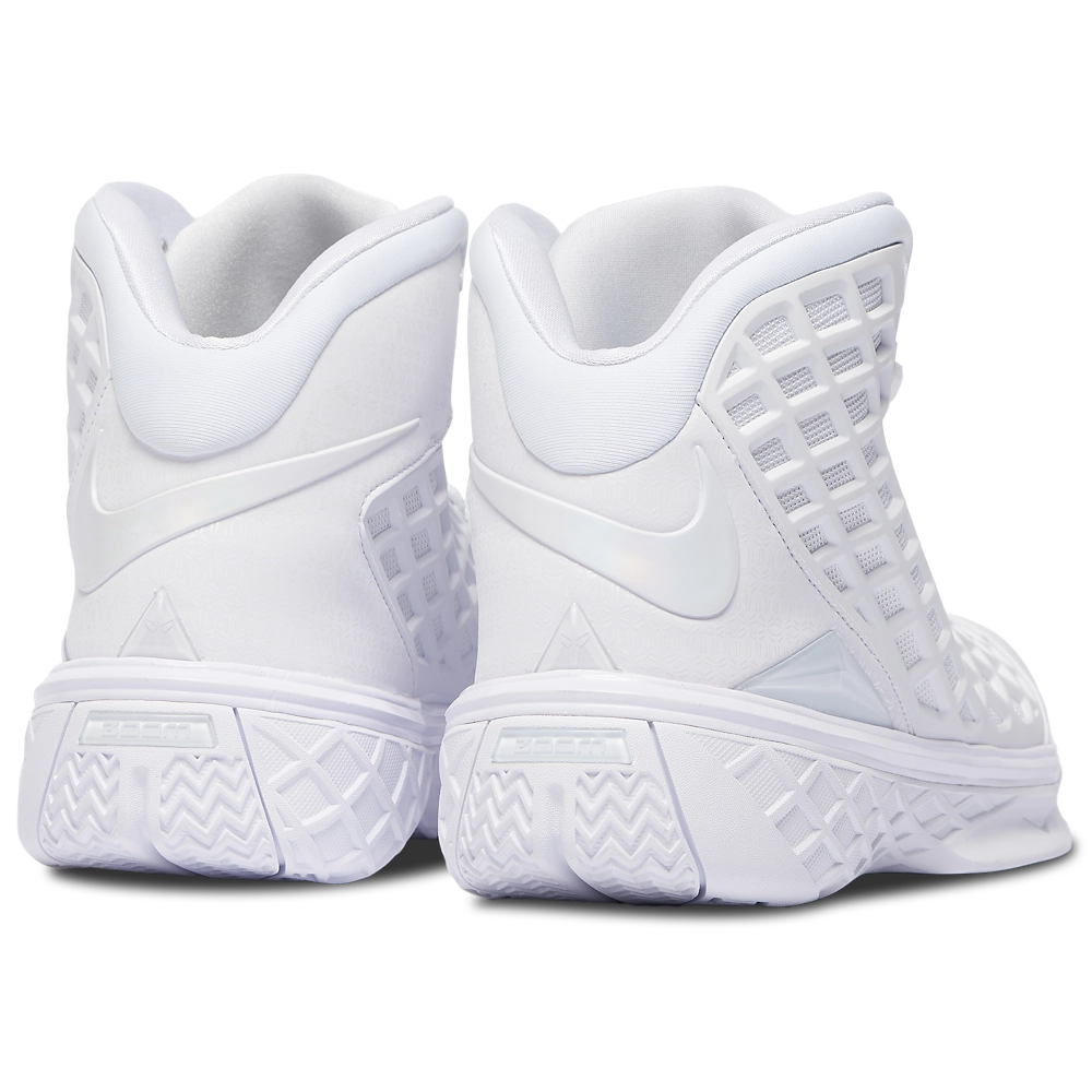 Nike Kobe III Protro