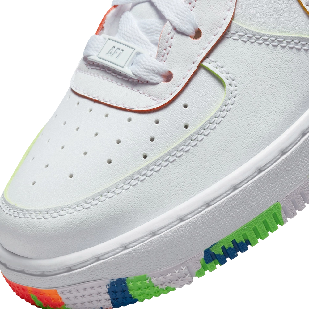 Nike Air Force 1 LV8