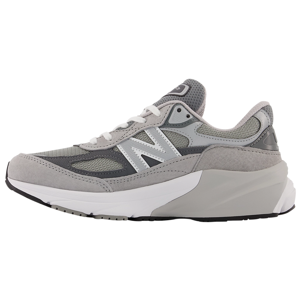 New Balance 990 V6