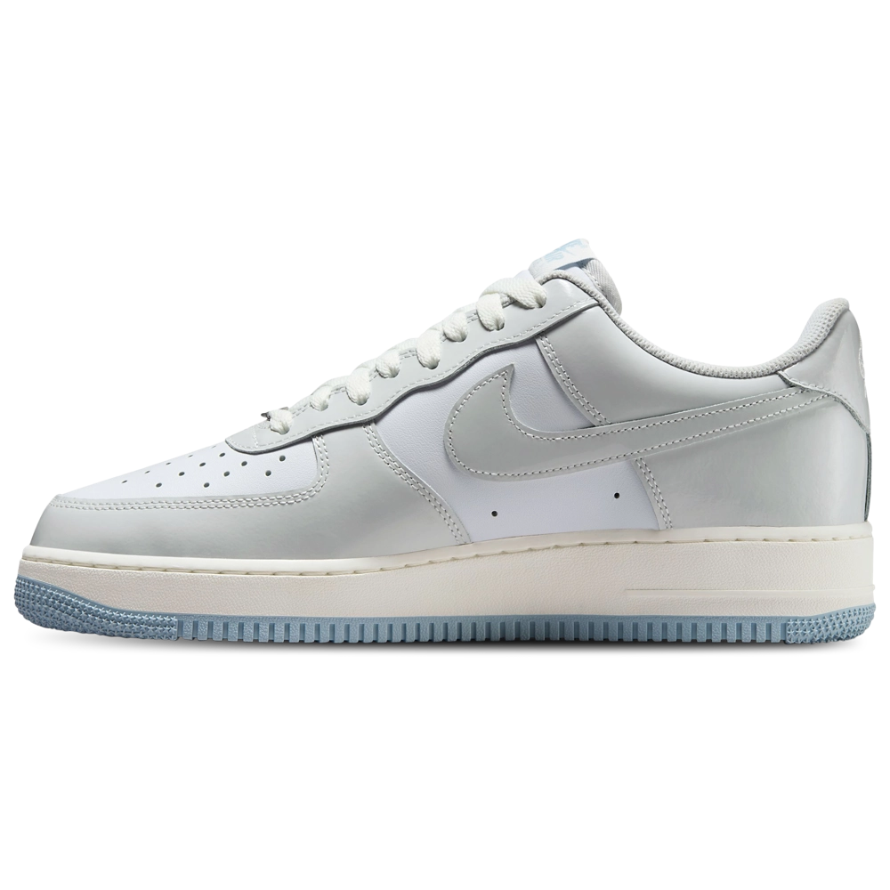 Nike Air Force 1 07 FL