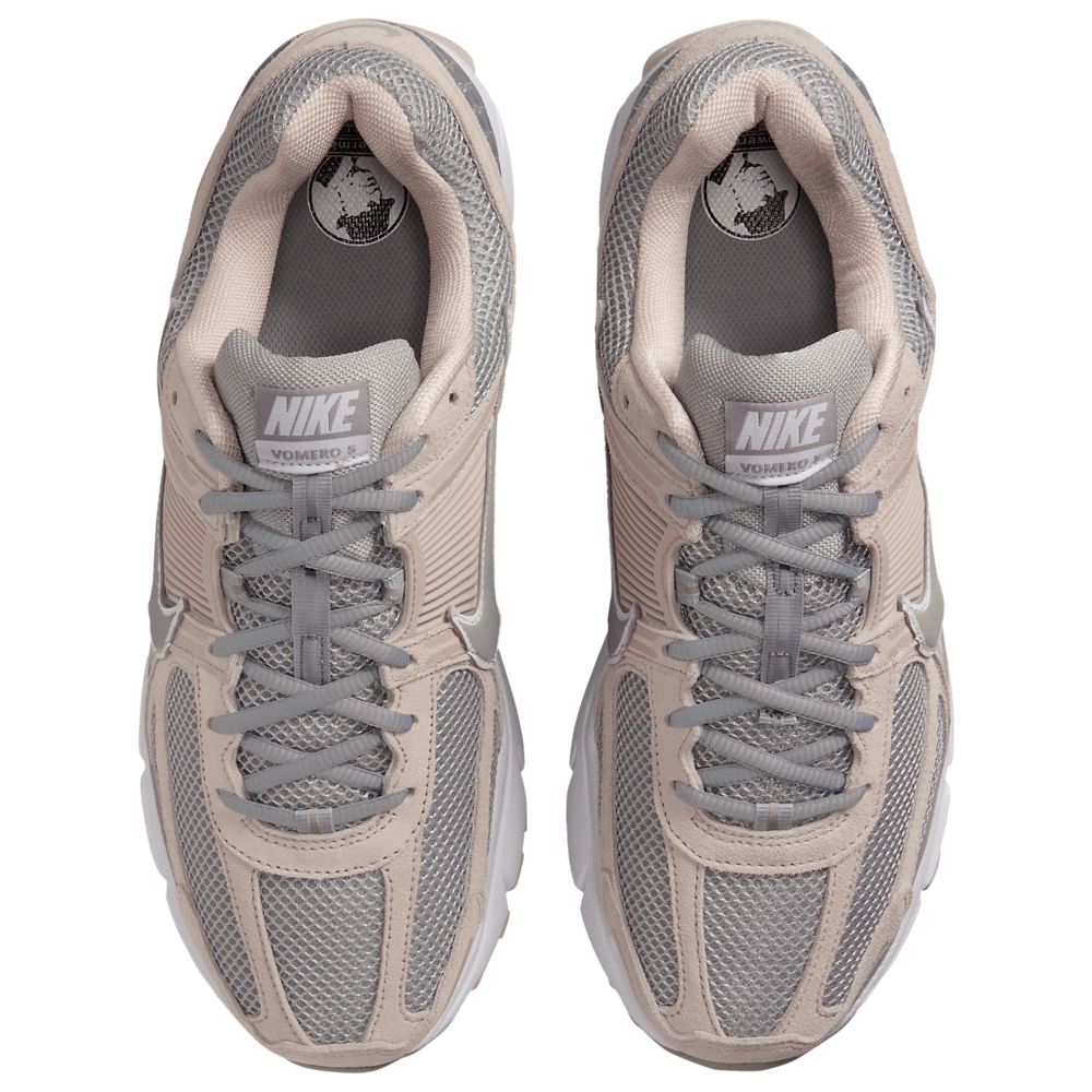 Nike Vomero 5