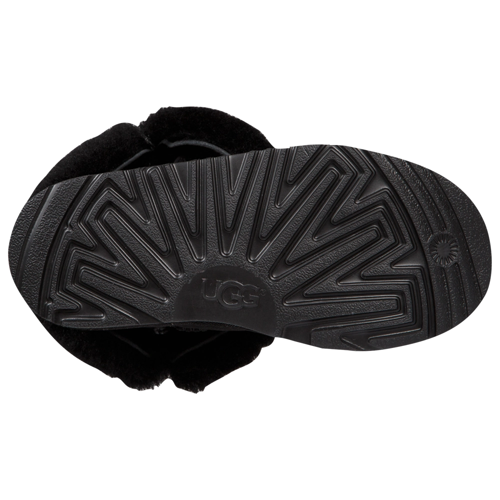 UGG Bailey Button II