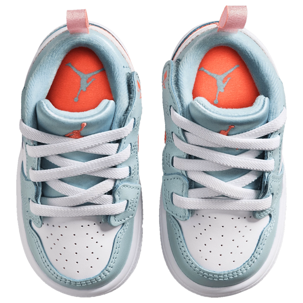 Jordan 1 Low Alt SE Fem