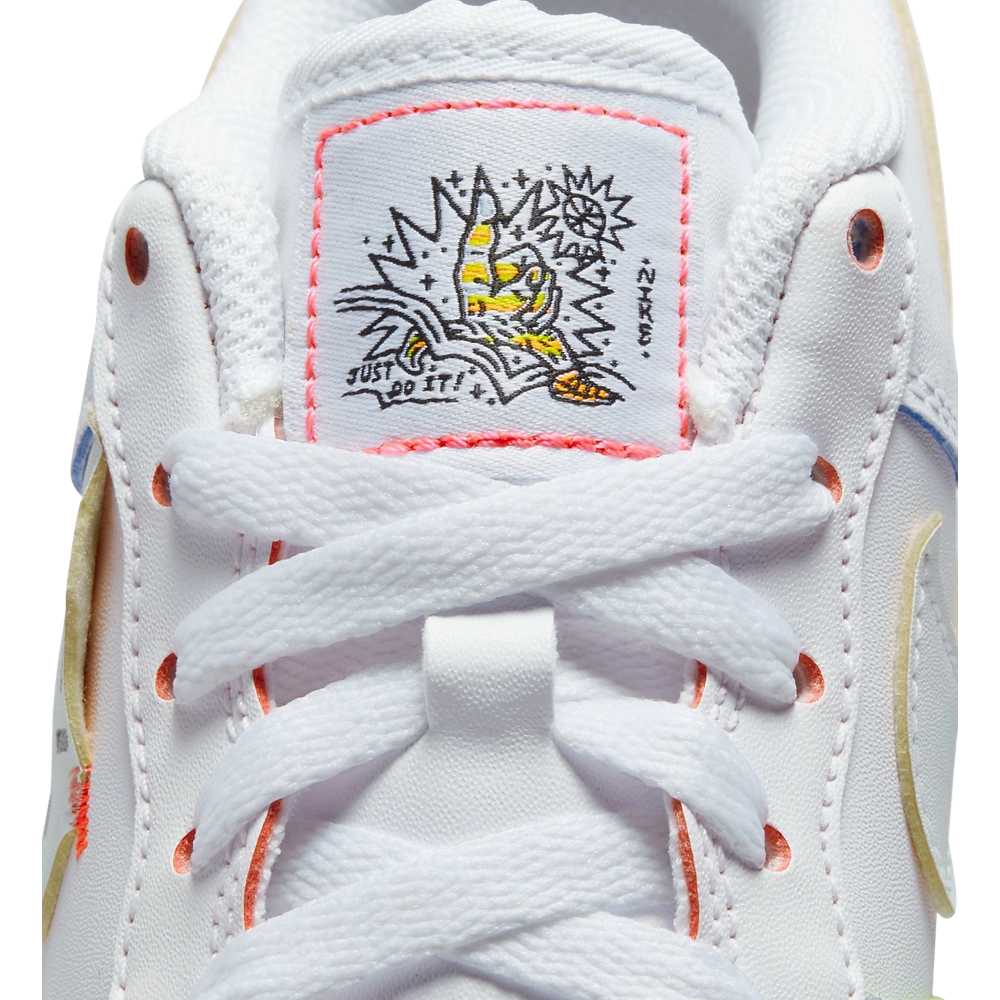 Nike Air Force 1 LV8