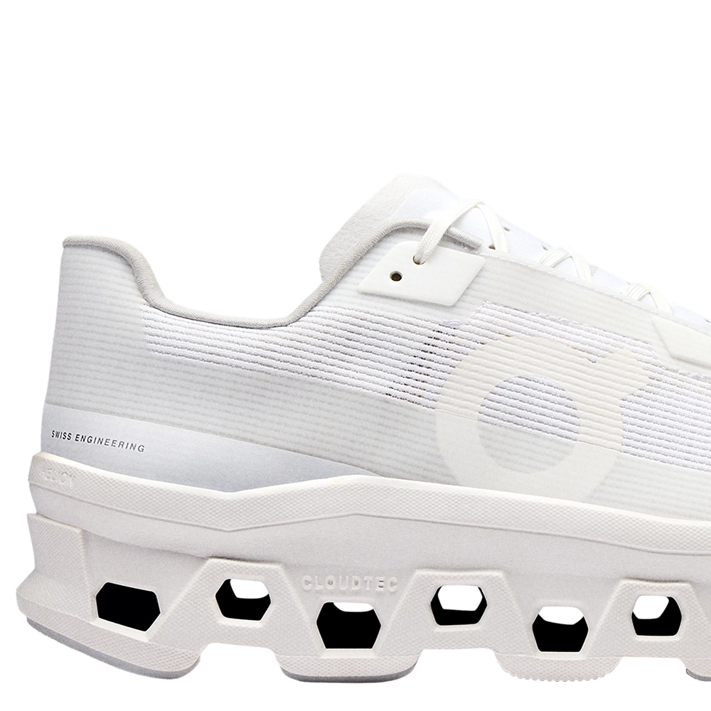 On Cloudmonster Void