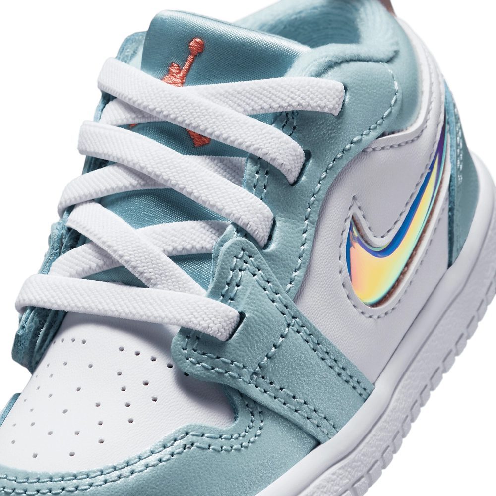 Jordan 1 Low Alt SE Fem